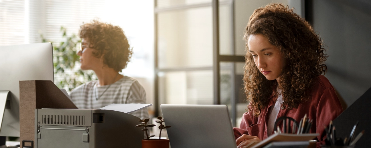 Какую отчетность бизнесу нужно сдавать зимой 2025–2026 года: полный календарь, новые стандарты и&nbsp;чек-лист